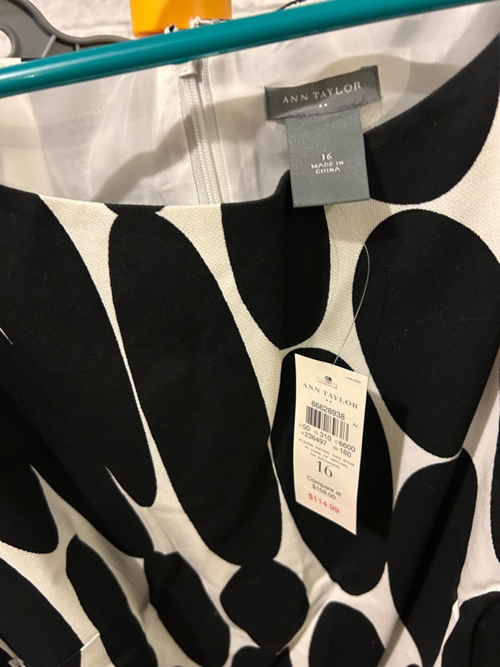 NWT Ann Taylor Dress - Picture 3 of 5